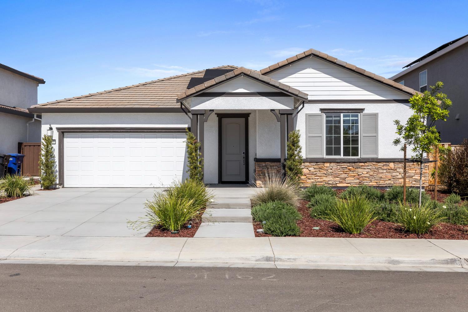 2209 Greenhorn Road